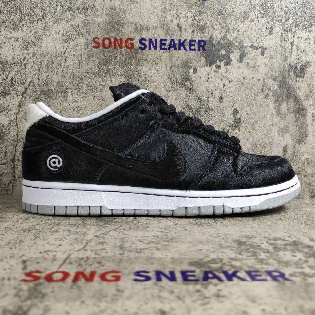 Nike SB Dunk Low Medicom Toy (2020) CZ5127-001