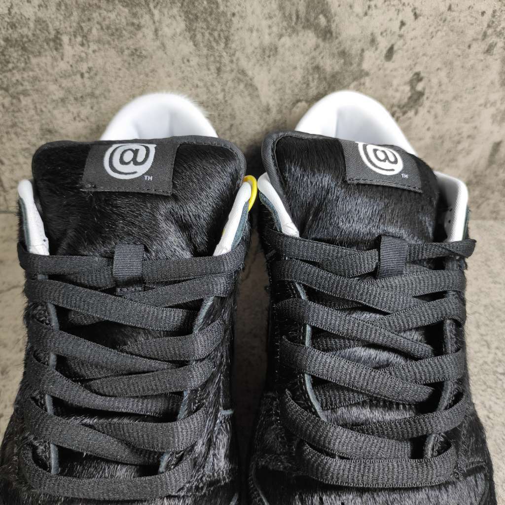 Nike SB Dunk Low Medicom Toy (2020) CZ5127-001