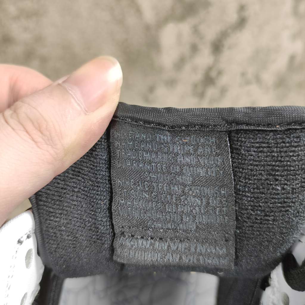 Nike SB Dunk Low Medicom Toy (2020) CZ5127-001