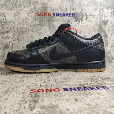 Nike SB Dunk Low Ostrich 304292-003 01