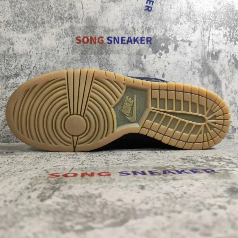 Nike SB Dunk Low Ostrich 304292-003