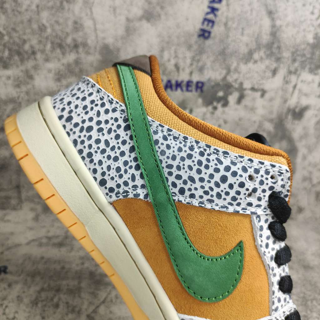 Nike SB Dunk Low Safari CD2563-002