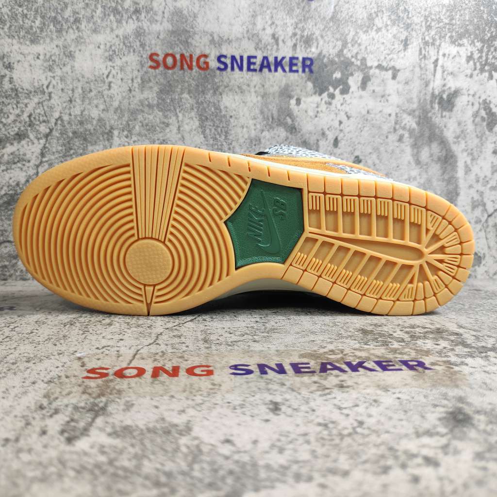 Nike SB Dunk Low Safari CD2563-002