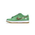 Nike SB Dunk Low St. Patrick’s Day BQ6817-303