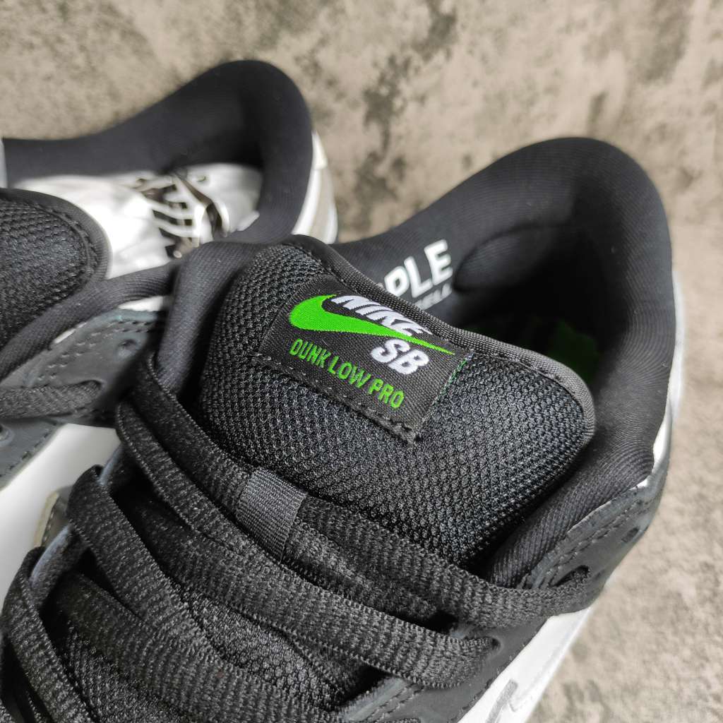 Nike SB Dunk Low Staple Panda Pigeon BV1310-013