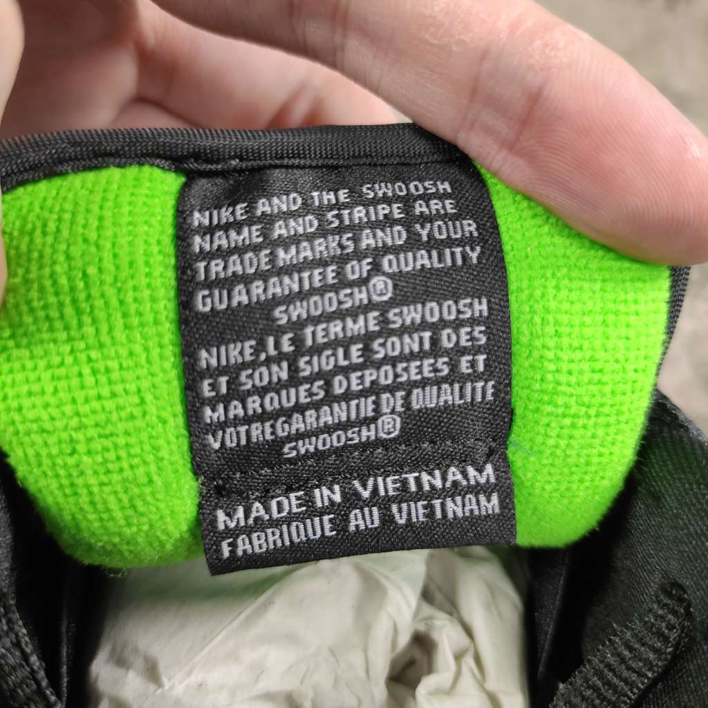 Nike SB Dunk Low Staple Panda Pigeon BV1310-013