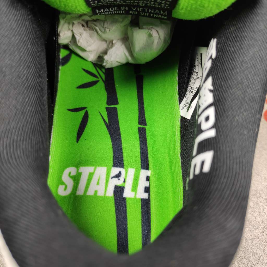 Nike SB Dunk Low Staple Panda Pigeon BV1310-013