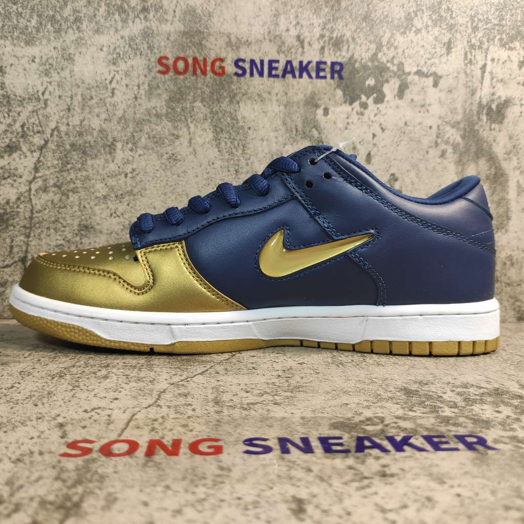 Nike SB Dunk Low Supreme Jewel Swoosh Gold CK3480-700
