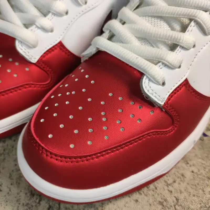Nike SB Dunk Low Supreme Jewel Swoosh Red CK3480-600