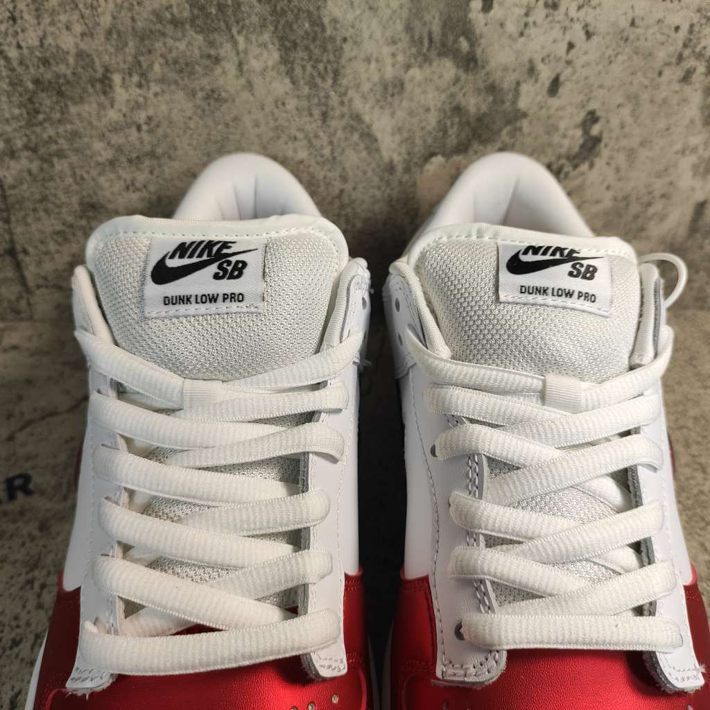 Nike SB Dunk Low Supreme Jewel Swoosh Red CK3480-600