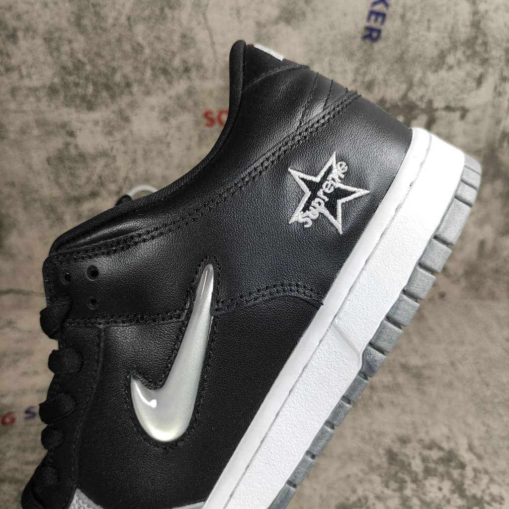 Nike SB Dunk Low Supreme Jewel Swoosh Silver CK3480-001