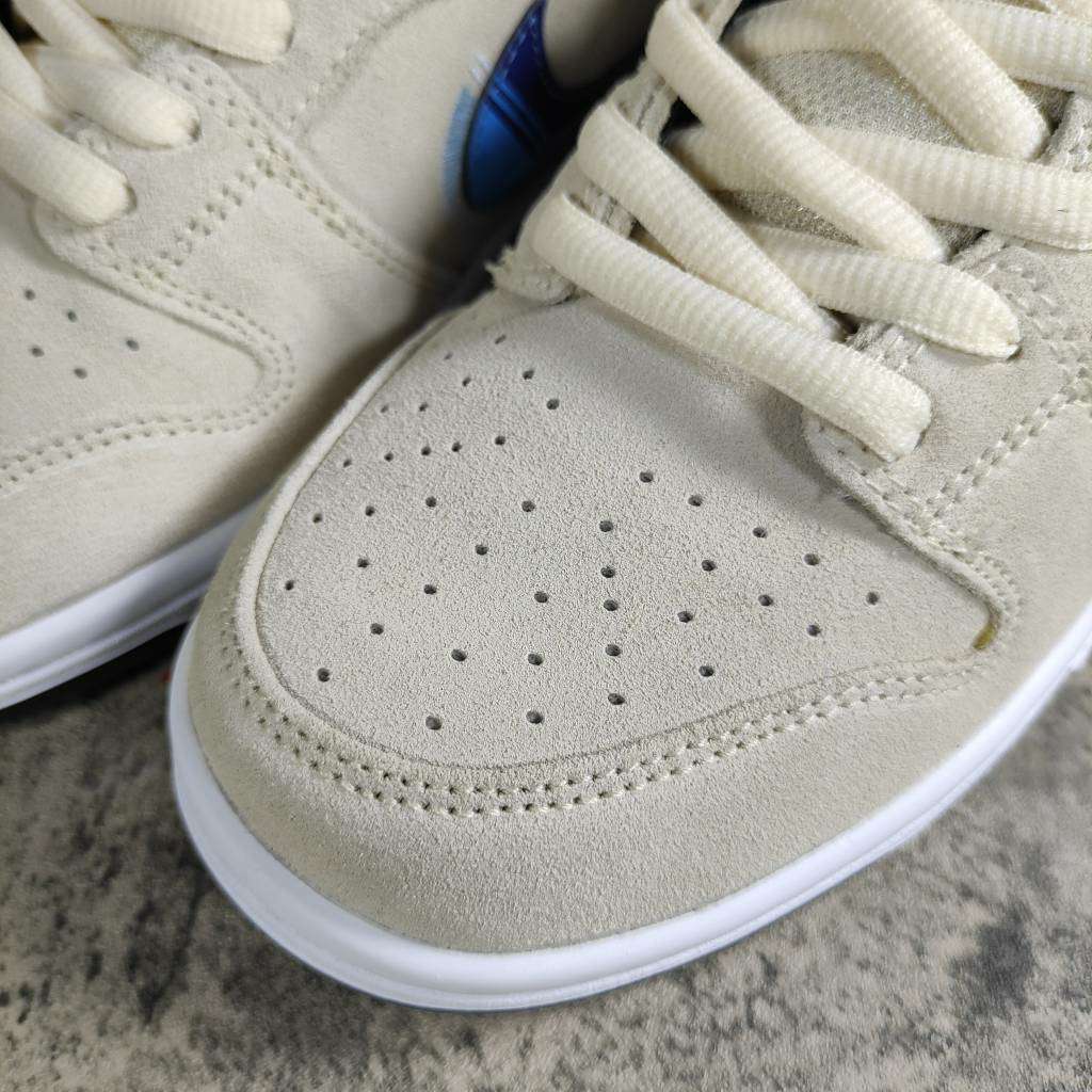 Nike SB Dunk Low Truck It CT6688-200