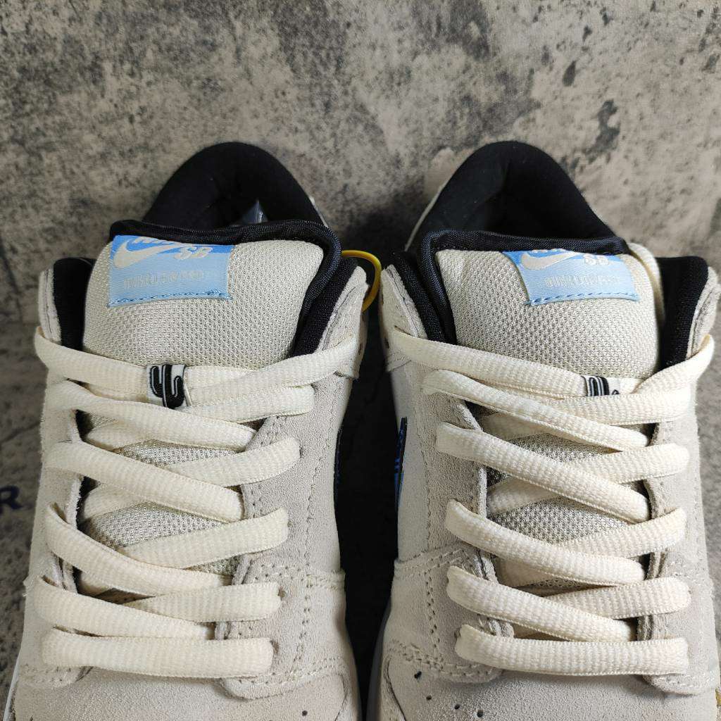 Nike SB Dunk Low Truck It CT6688-200