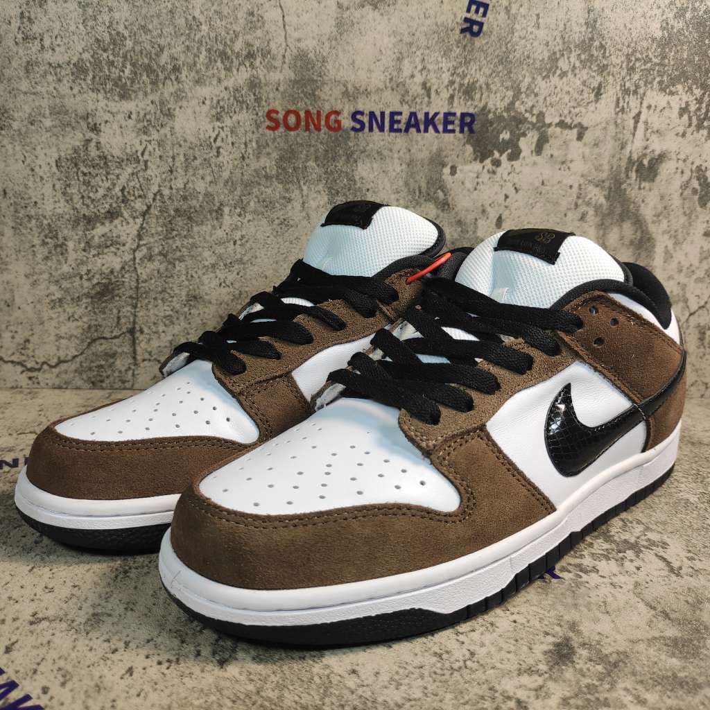 Nike SB Dunk Low White Black Trail End Brown 304292-102