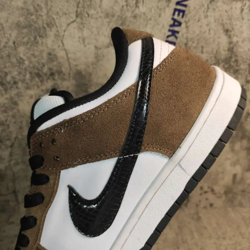 Nike SB Dunk Low White Black Trail End Brown 304292-102