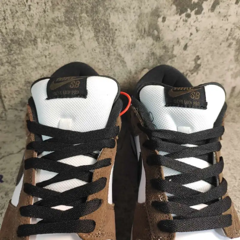 Nike SB Dunk Low White Black Trail End Brown 304292-102