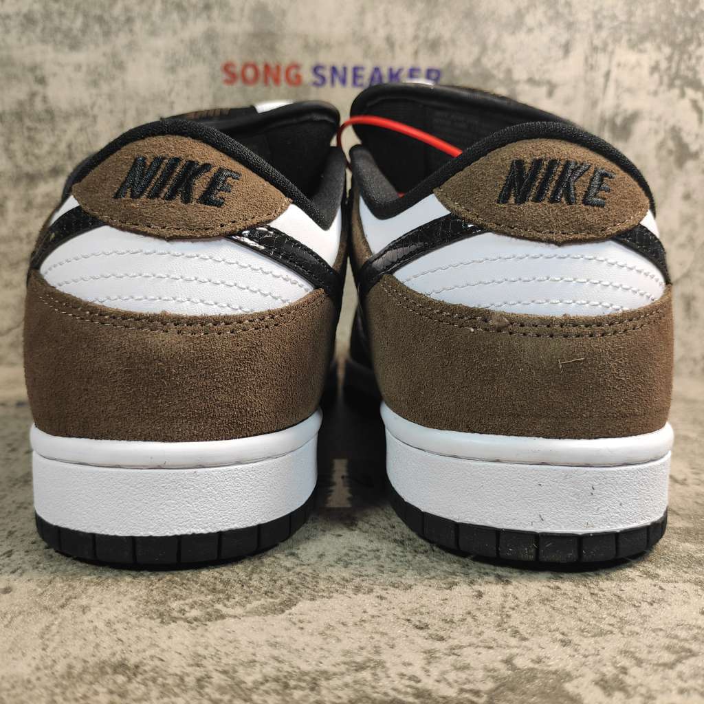 Nike SB Dunk Low White Black Trail End Brown 304292-102