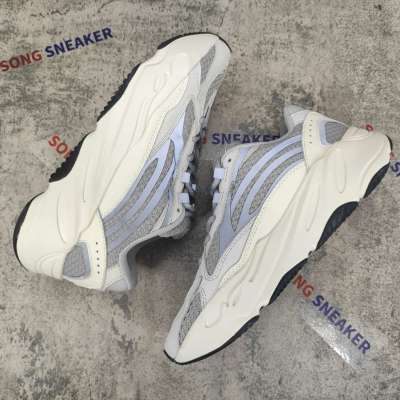 Yeezy 700 V2 Static EF2829 01