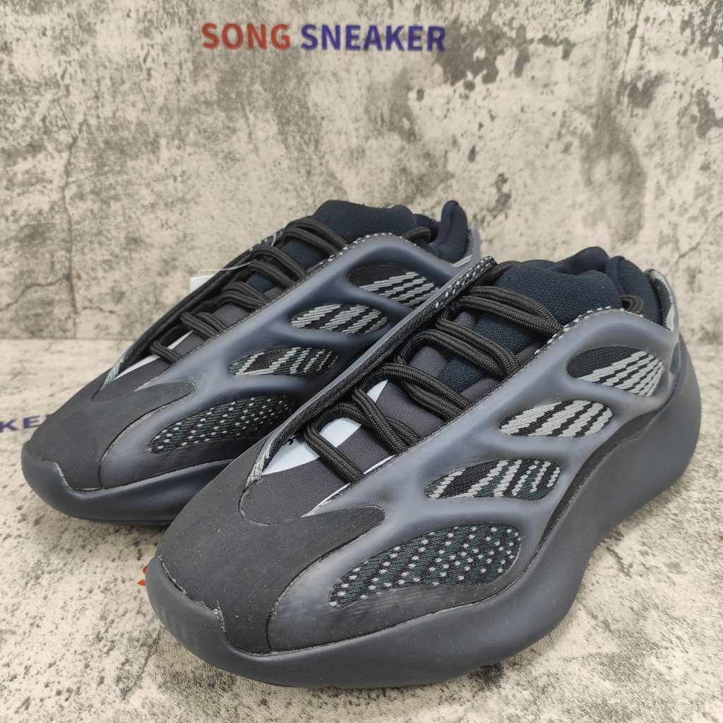 Yeezy 700 V3 Alvah H67799