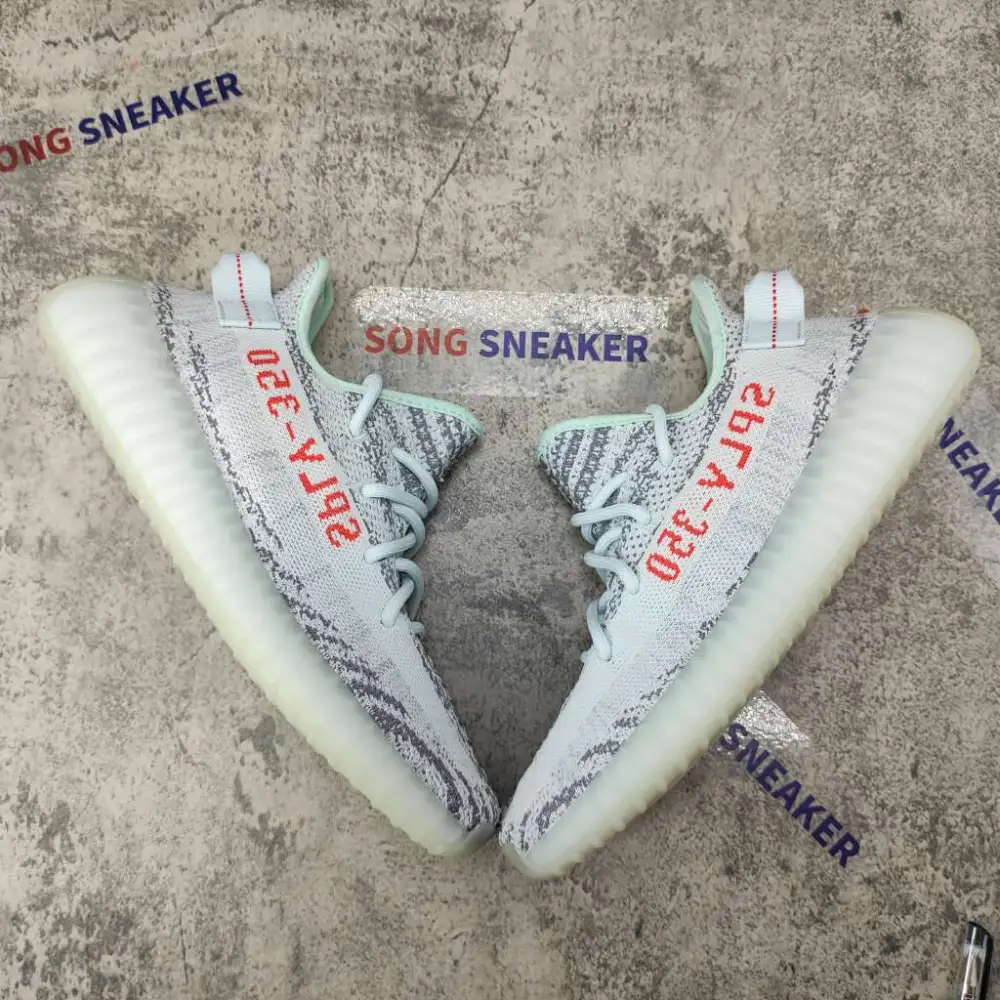 Yeezy Boost 350 V2 Blue Tint B37571