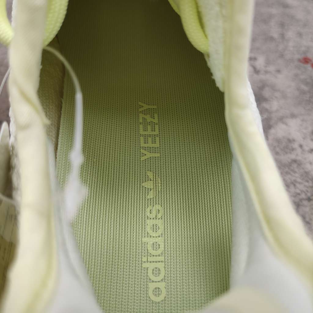 Yeezy Boost 350 V2 Butter F36980