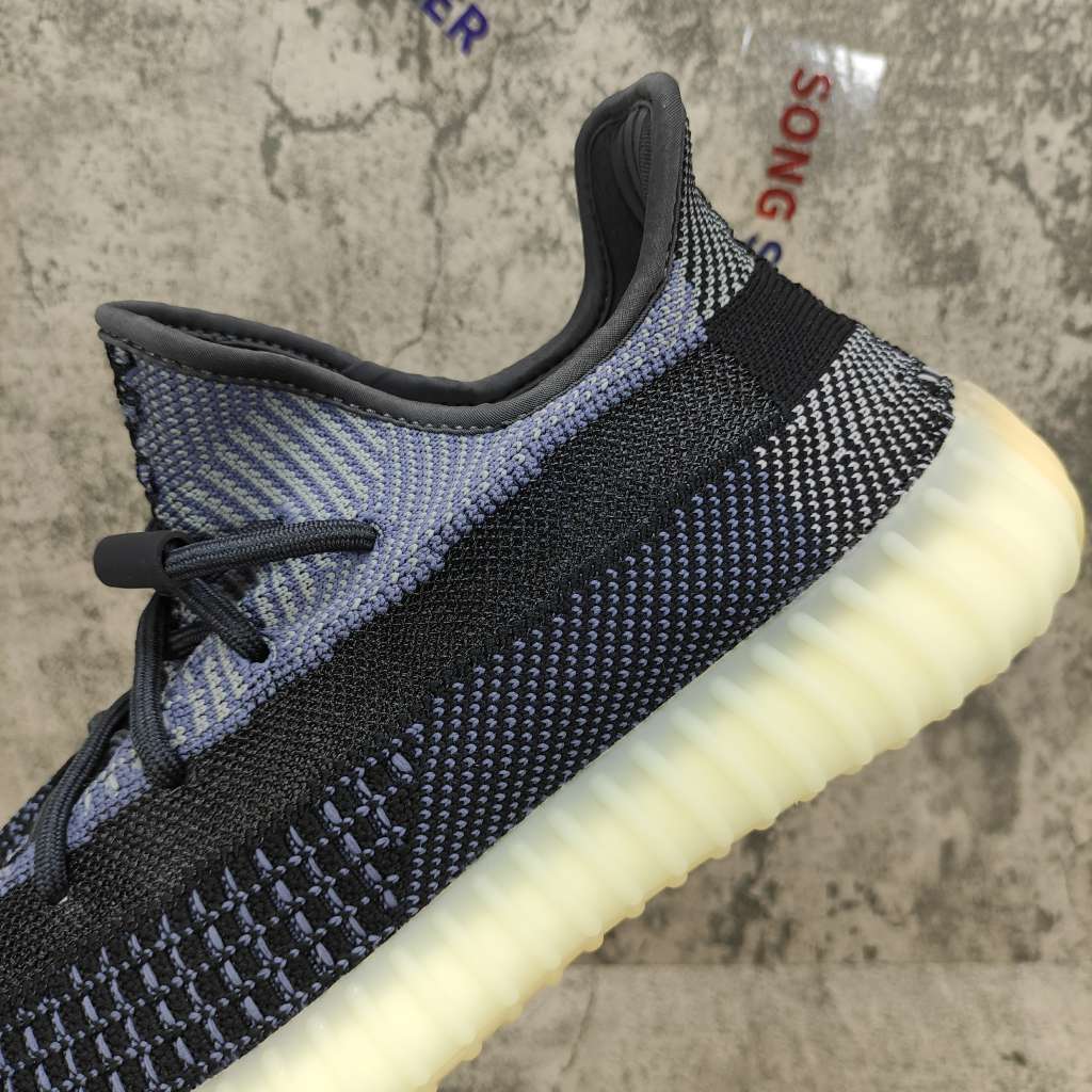 Yeezy Boost 350 V2 Carbon FZ5000