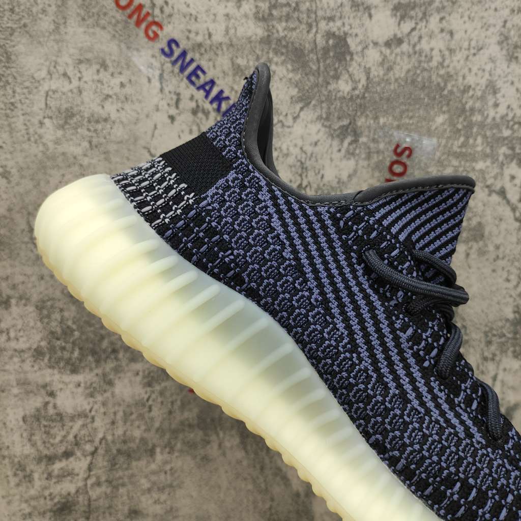 Yeezy Boost 350 V2 Carbon FZ5000