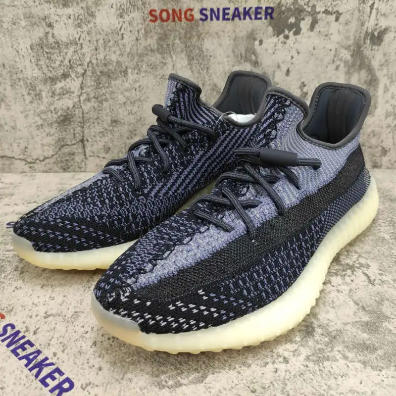 Yeezy Boost 350 V2 Carbon FZ5000