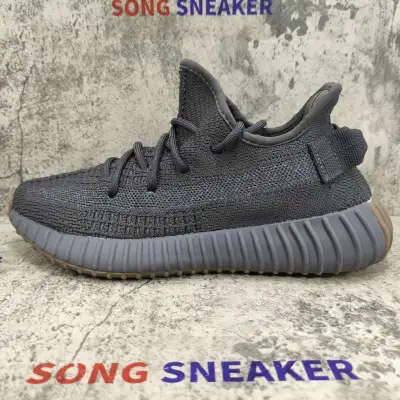 Yeezy Boost 350 V2 Cinder (Reflective) FY4176 02