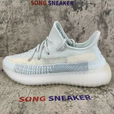 Yeezy Boost 350 V2 Cloud White (Reflective) FW5317 02