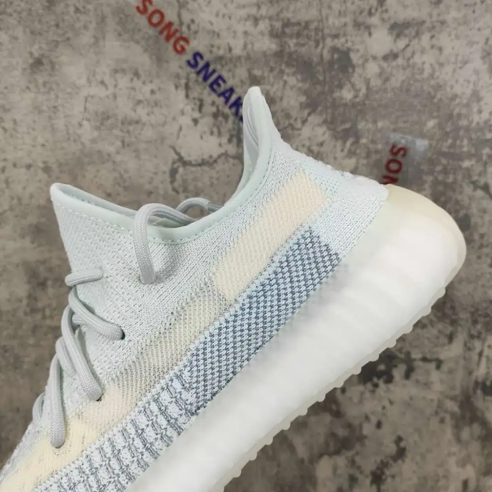 Yeezy Boost 350 V2 Cloud White (Reflective) FW5317