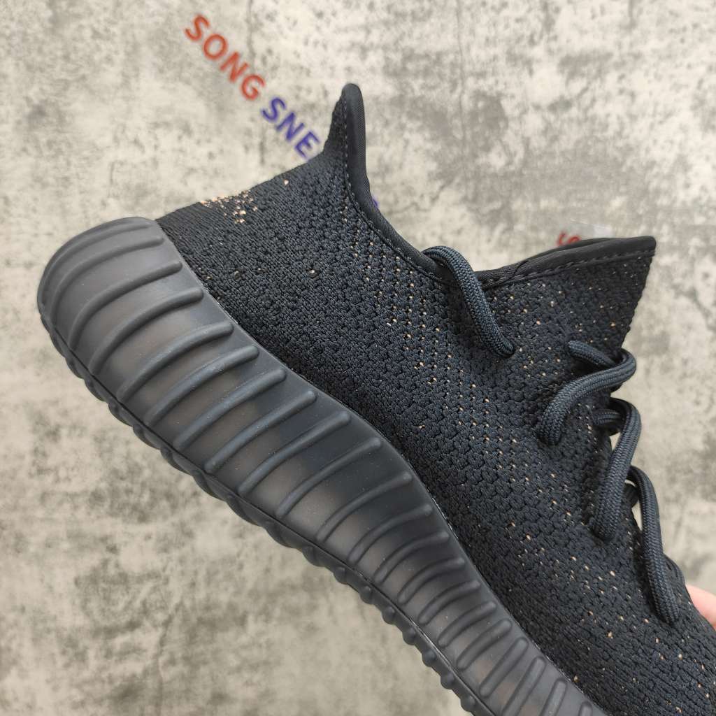 Yeezy Boost 350 V2 Core Black Copper BY1605
