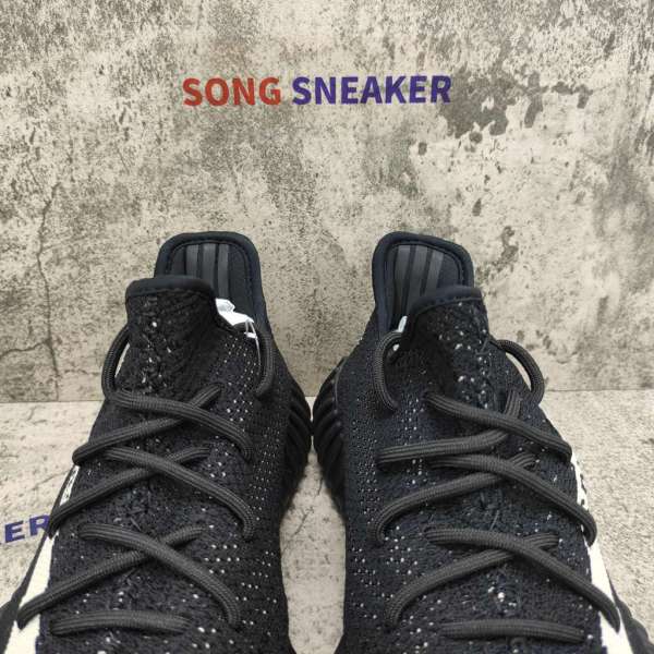 Yeezy Boost 350 V2 Core Black White BY1604