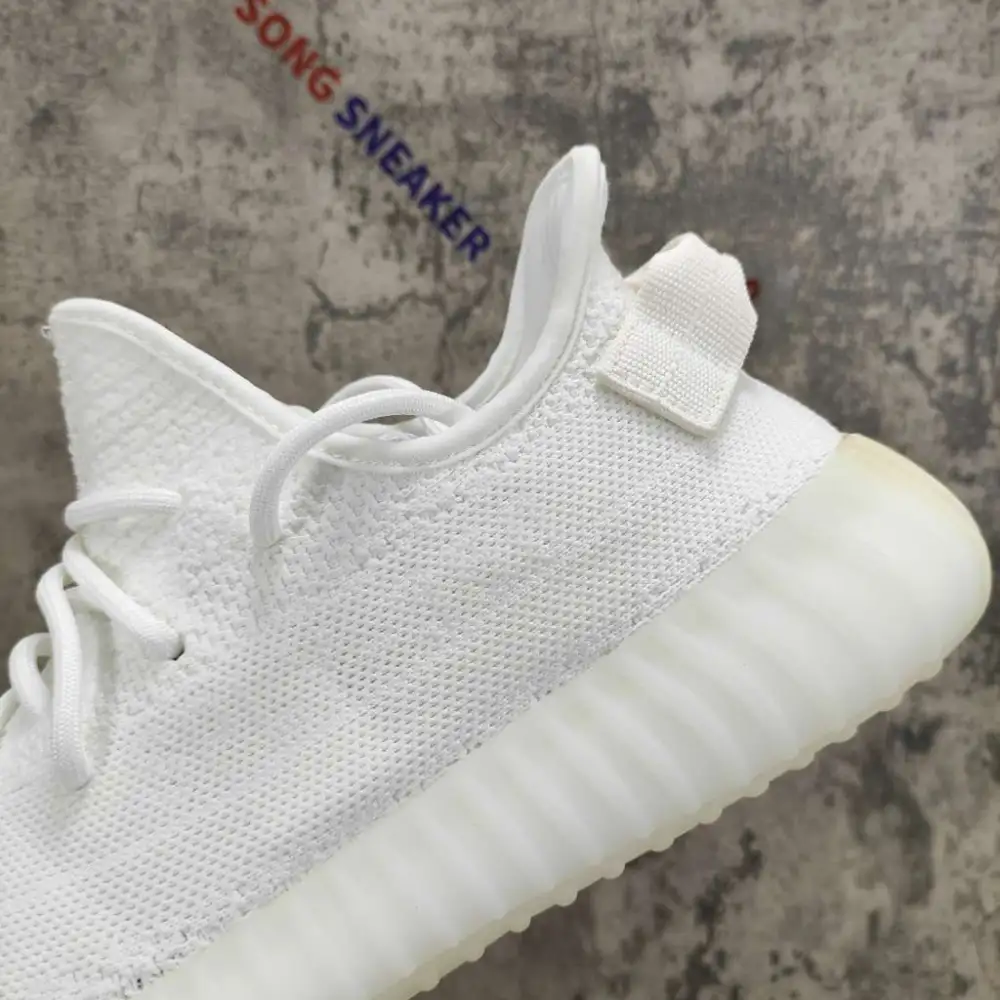 Yeezy Boost 350 V2 Cream/Triple White CP9366