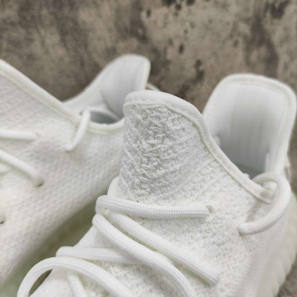 Yeezy Boost 350 V2 Cream/Triple White CP9366