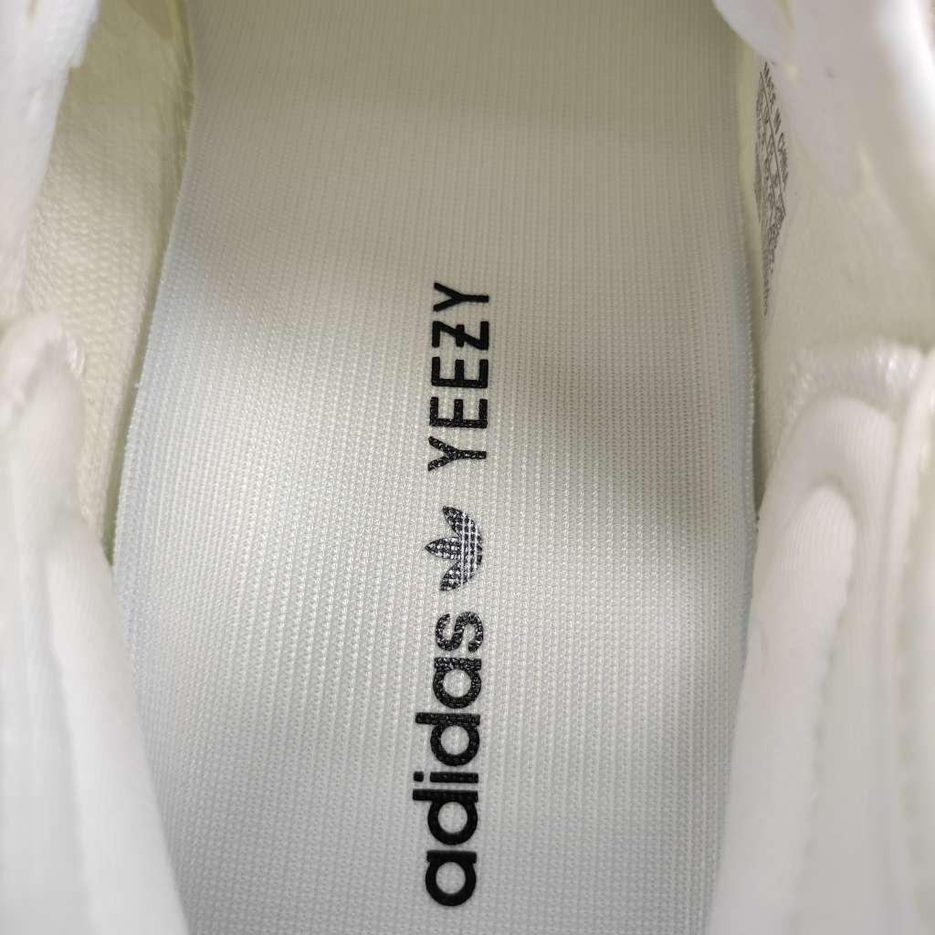 Yeezy Boost 350 V2 Cream/Triple White CP9366