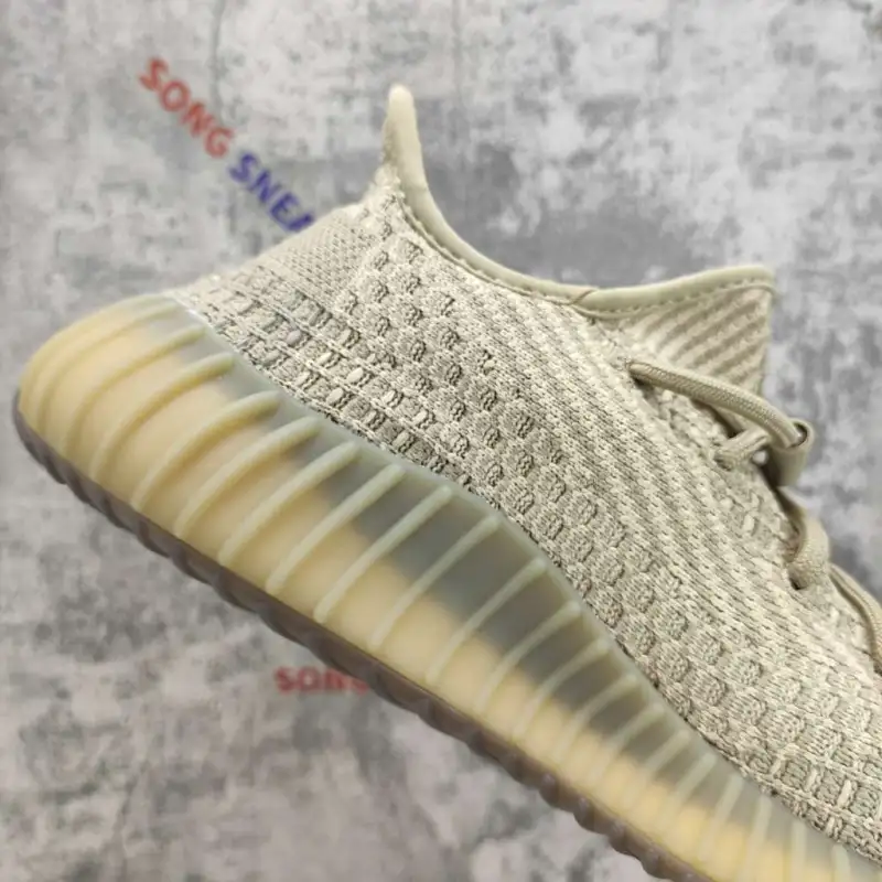 Yeezy Boost 350 V2 Eliada FZ5240 