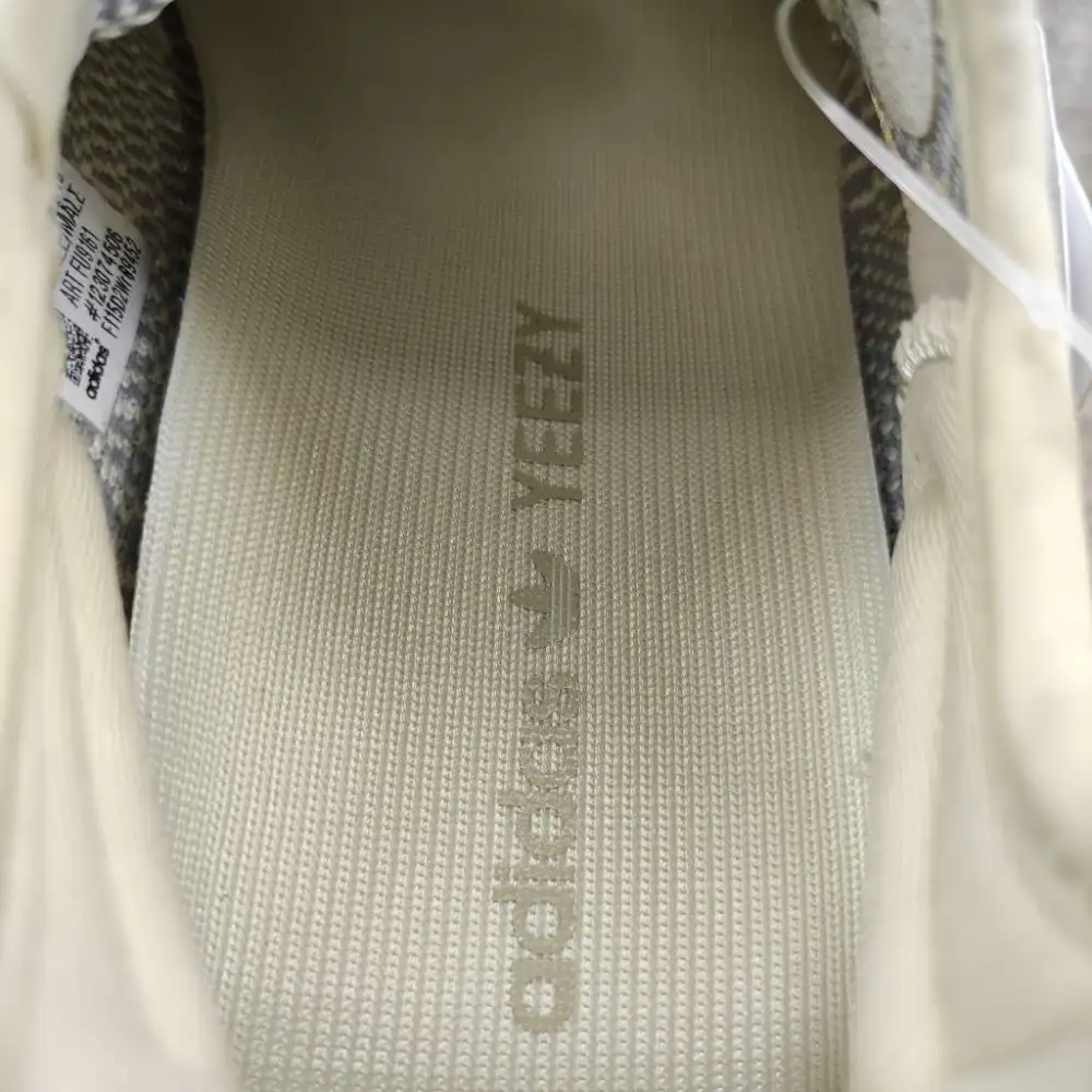 Yeezy Boost 350 V2 Lundmark (Non Reflective) FU9161