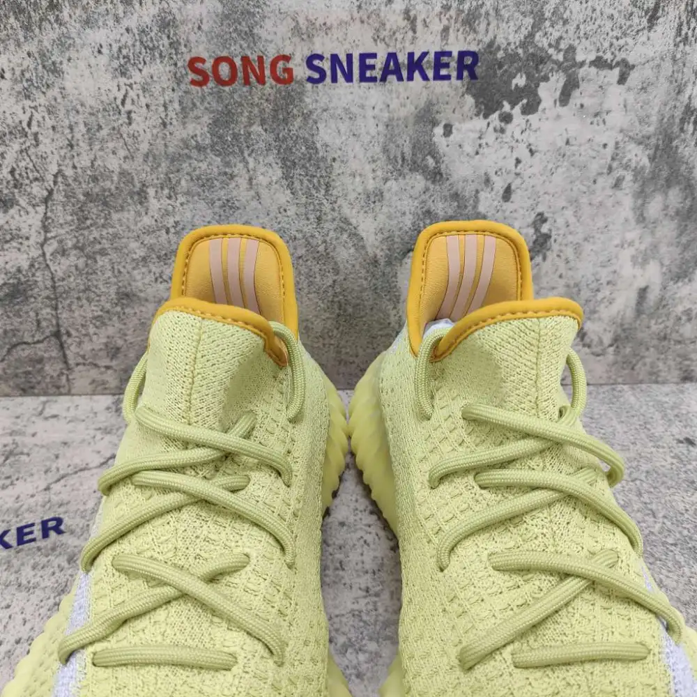 Yeezy Boost 350 V2 Marsh FX9034