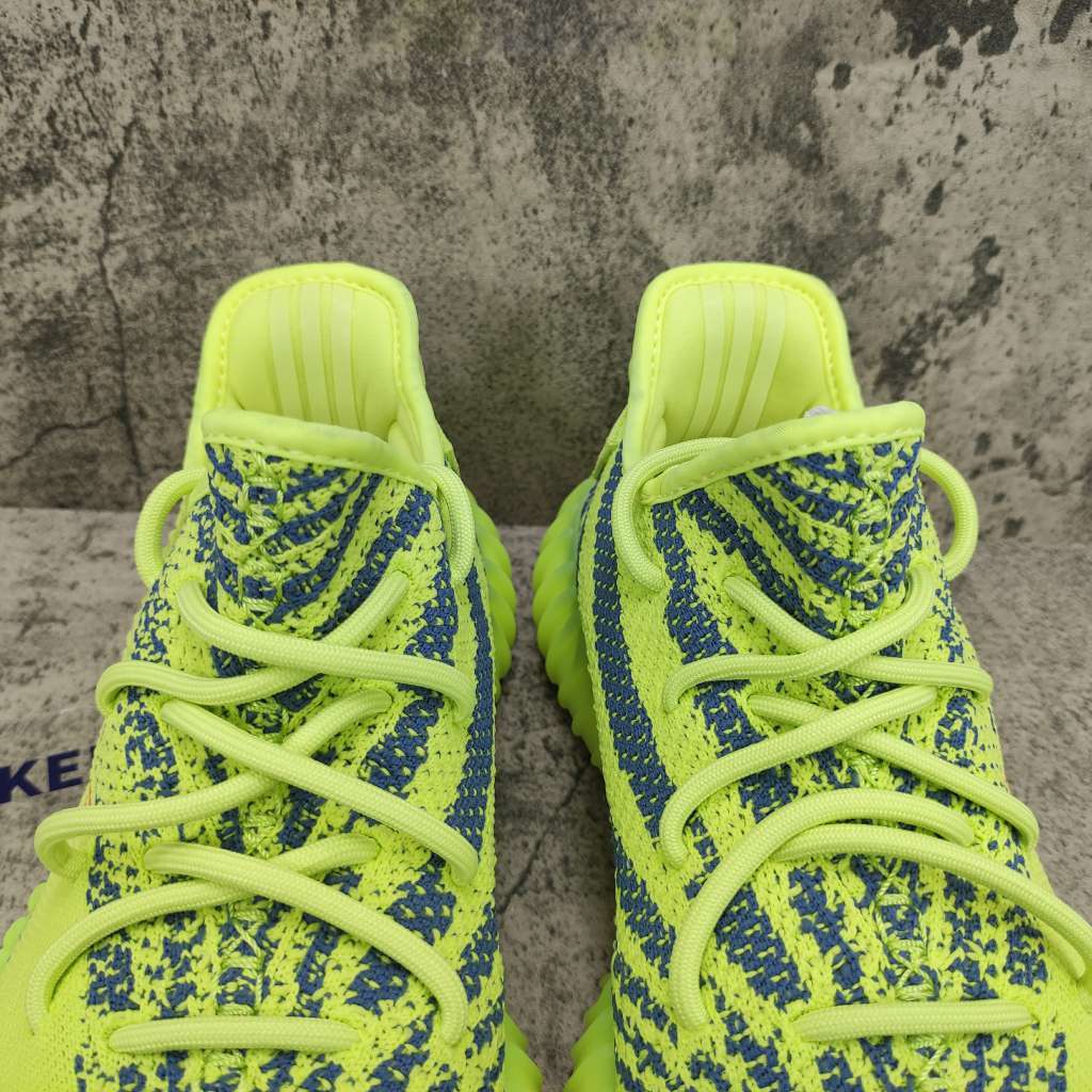 Yeezy Boost 350 V2 Semi Frozen Yellow B37572