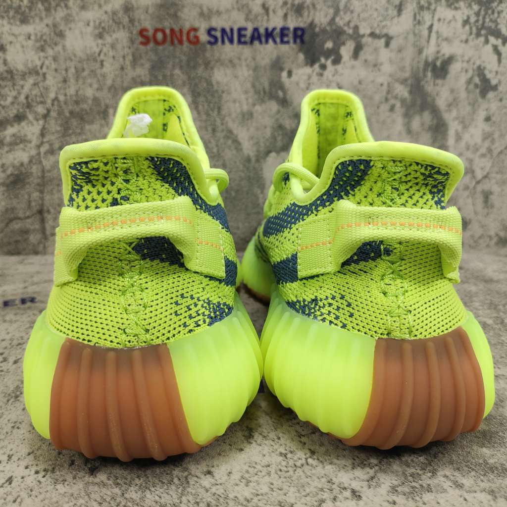 Yeezy Boost 350 V2 Semi Frozen Yellow B37572