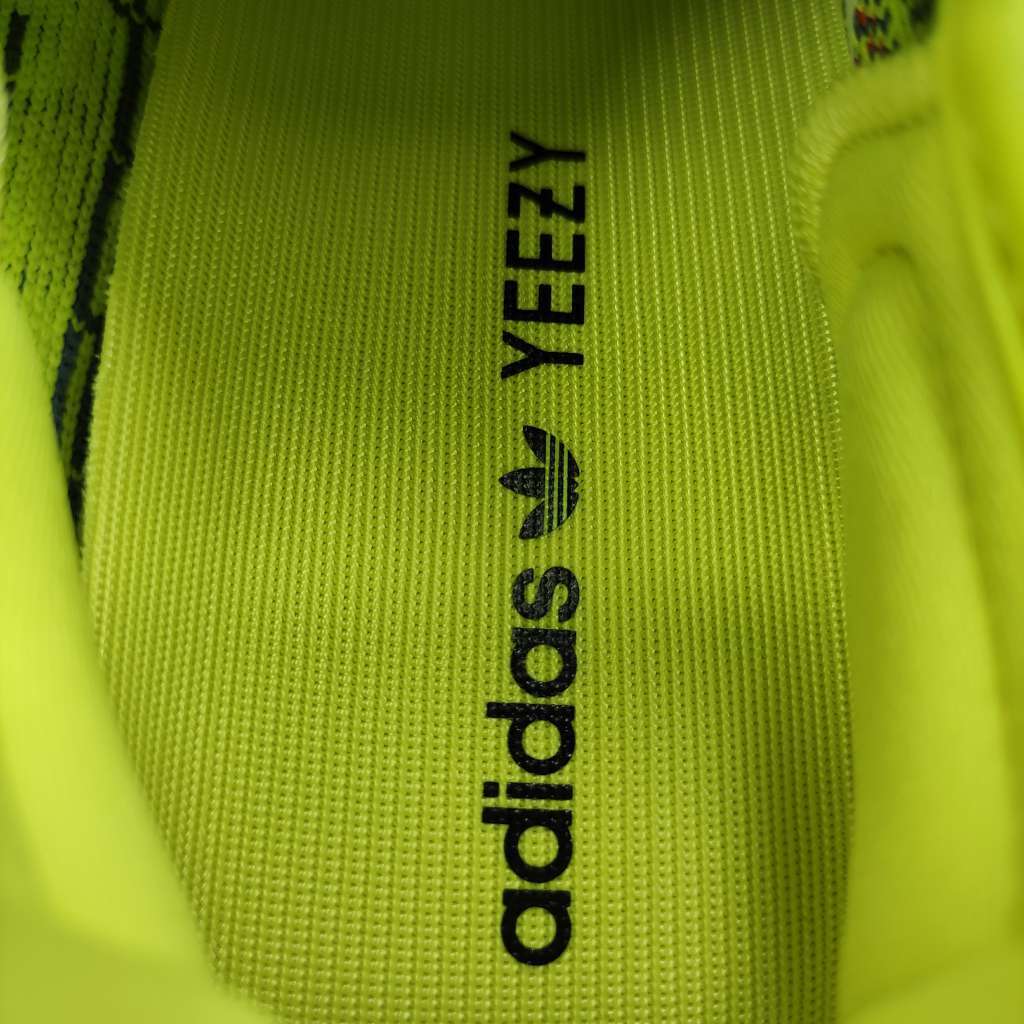Yeezy Boost 350 V2 Semi Frozen Yellow B37572