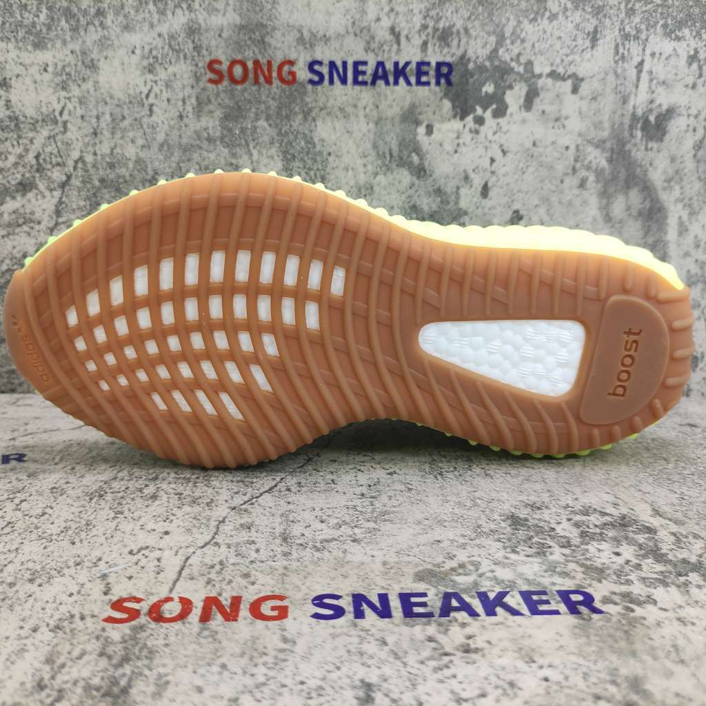 Yeezy Boost 350 V2 Semi Frozen Yellow B37572