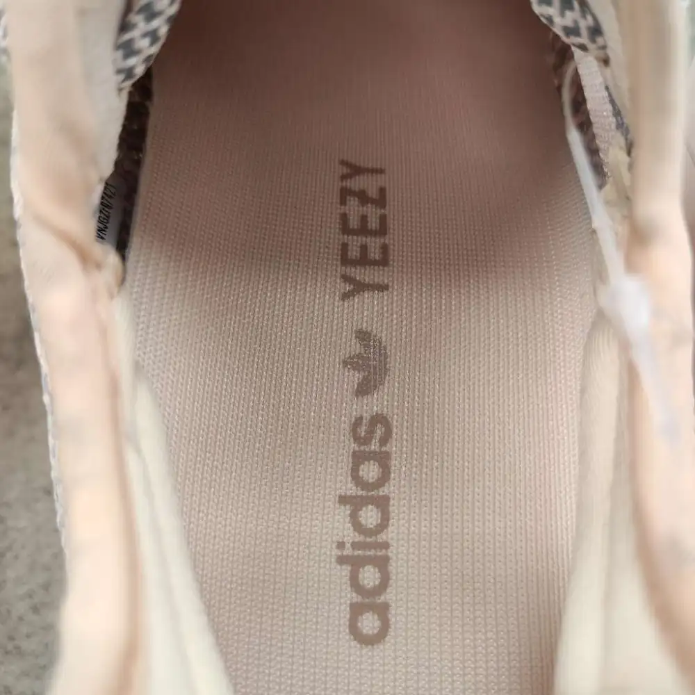 Yeezy Boost 350 V2 Synth (Non-Reflective) FV5578