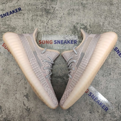 Yeezy Boost 350 V2 Synth (Reflective) FV5666 01