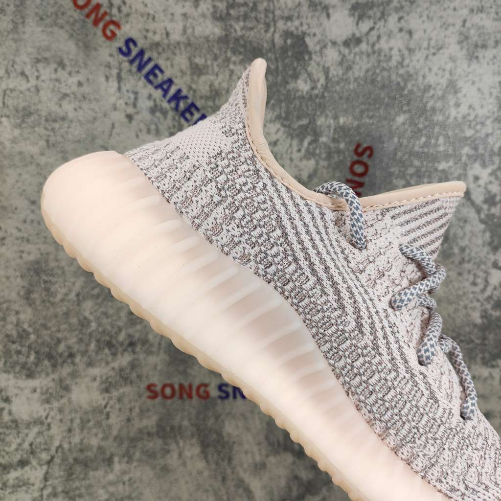 Yeezy Boost 350 V2 Synth (Reflective) FV5666