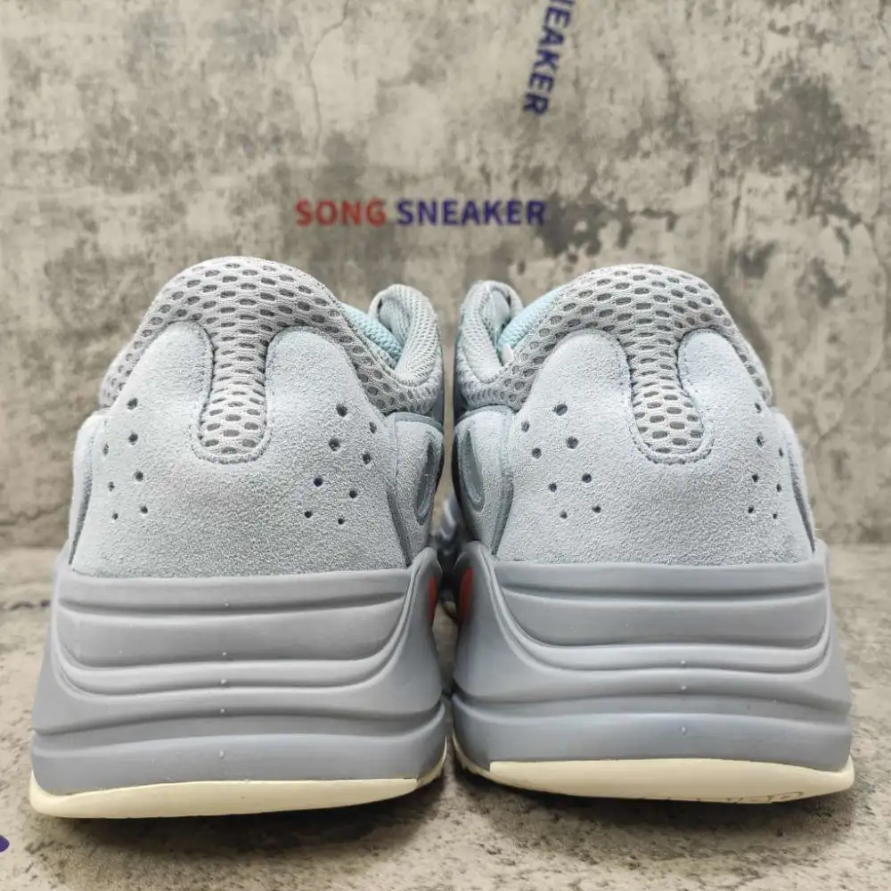 Yeezy Boost 700 Inertia EG7597