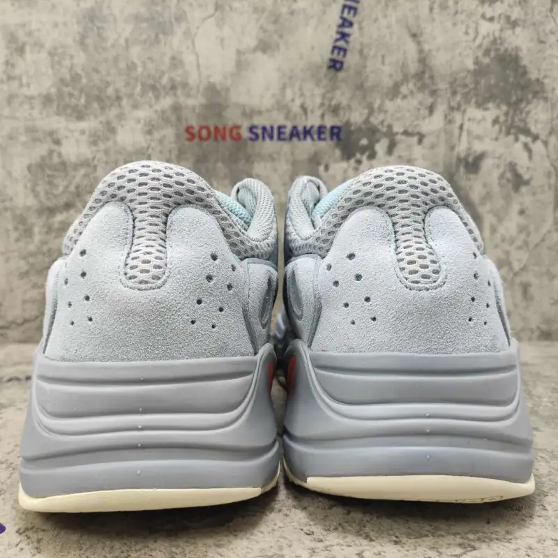 Yeezy Boost 700 Inertia EG7597