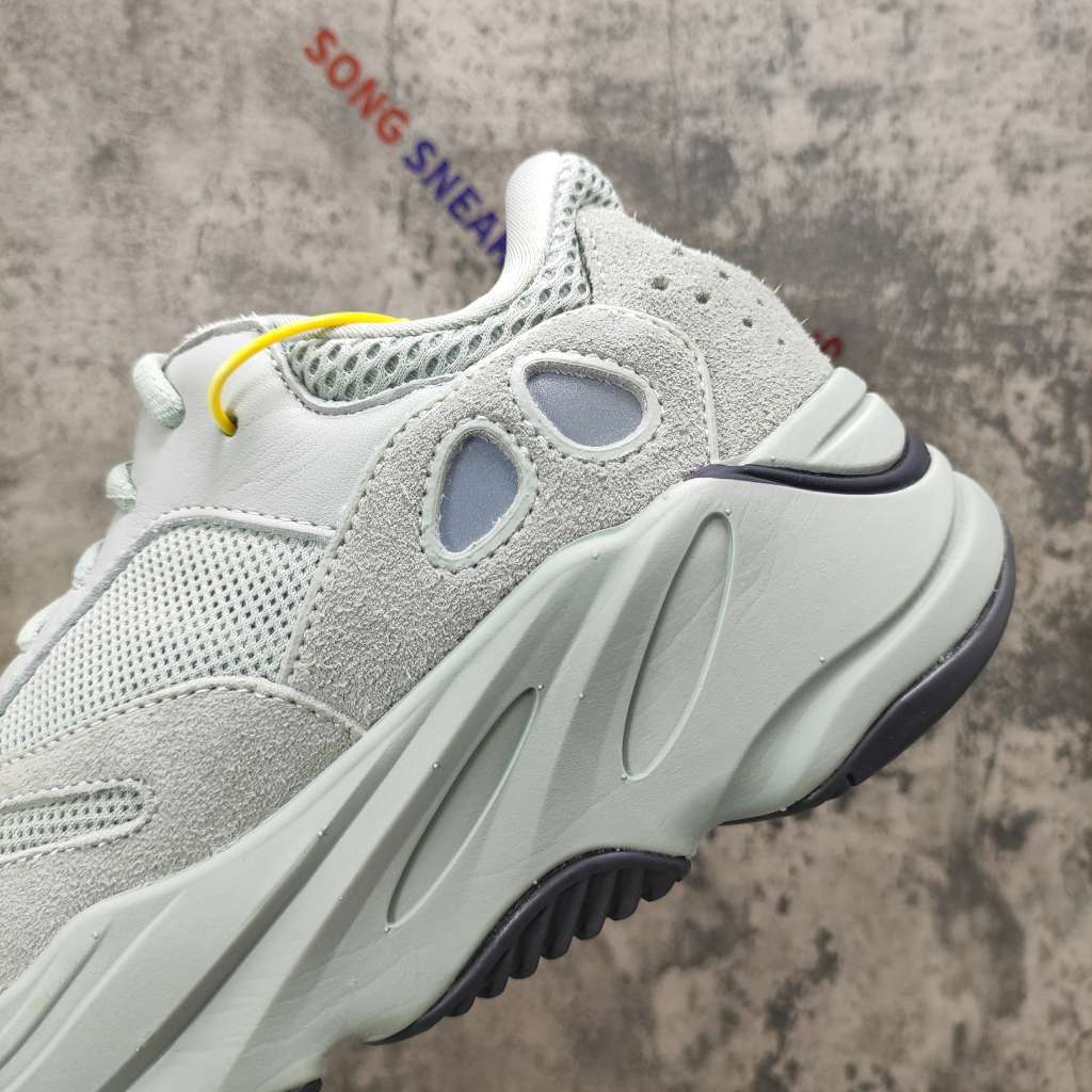 Yeezy Boost 700 Salt EG7487