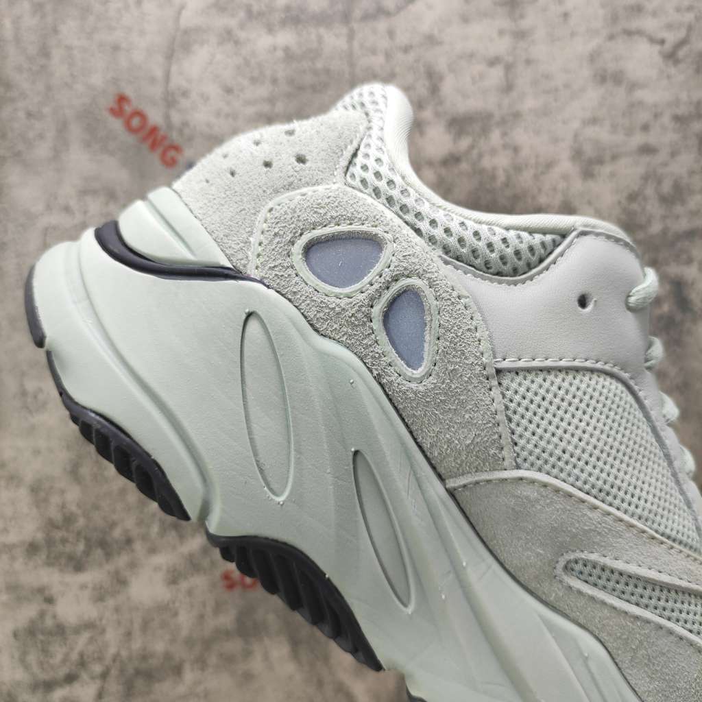 Yeezy Boost 700 Salt EG7487